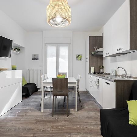 Stayeasy Filzi11 - 3 Bedrooms, 2 Baths - Central Station Milano Esterno foto