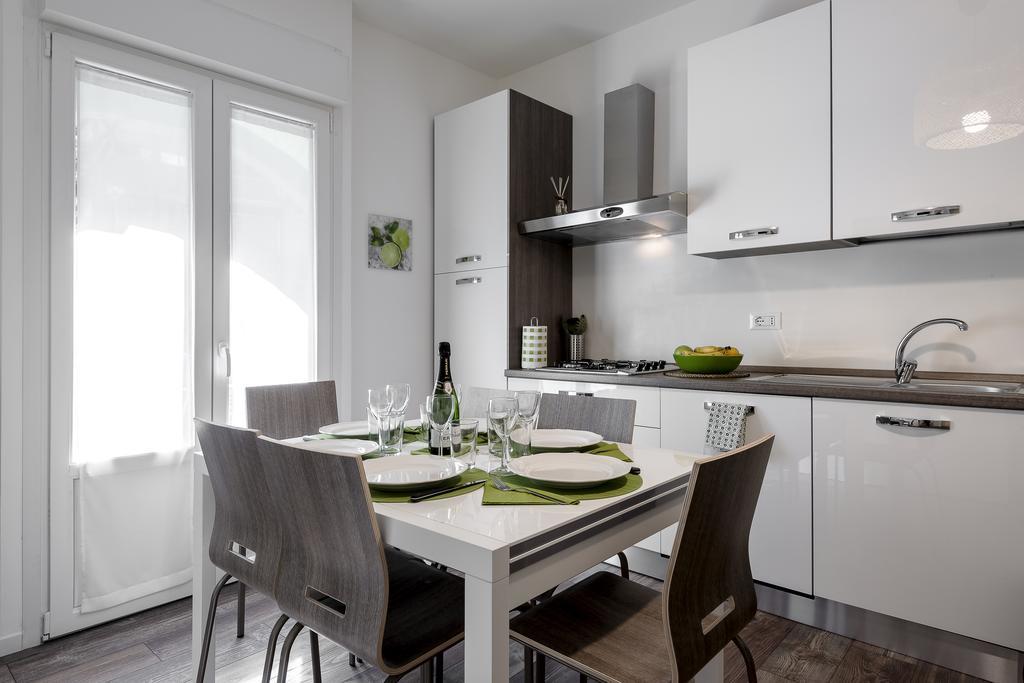Stayeasy Filzi11 - 3 Bedrooms, 2 Baths - Central Station Milano Esterno foto